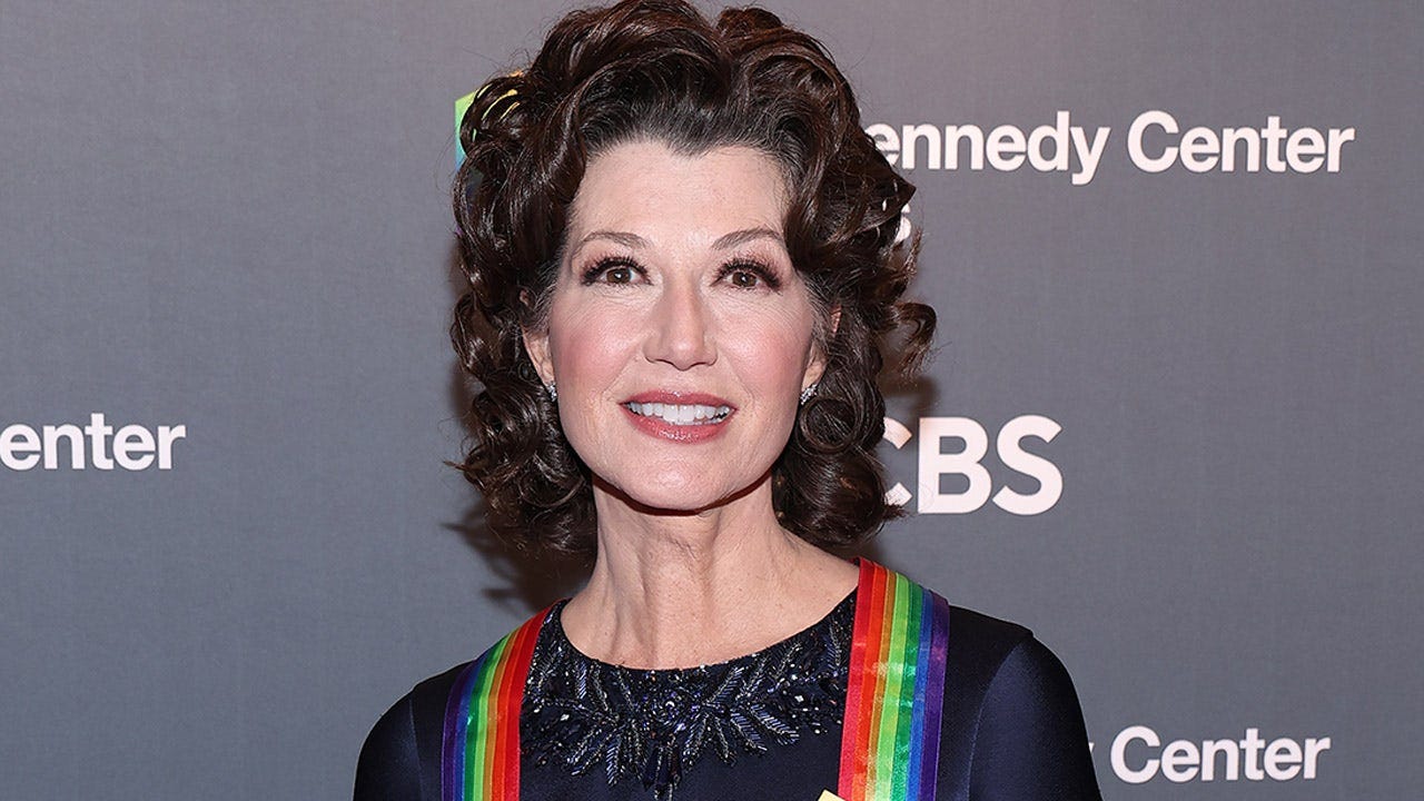 Evangelicals cancel Amy Grant…again | by Jonathan Poletti | I blog 