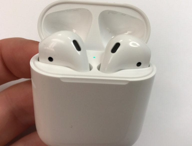 Apple - derafee  Apple Airpods Apple AirPods (3rd Generation) with MagSafe Charging Case
