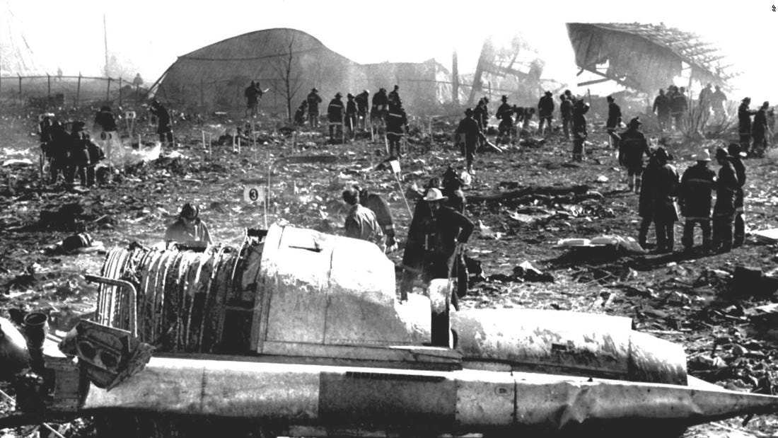 Rain of Fire Falling: The crash of American Airlines flight 191 | by  Admiral Cloudberg | Medium