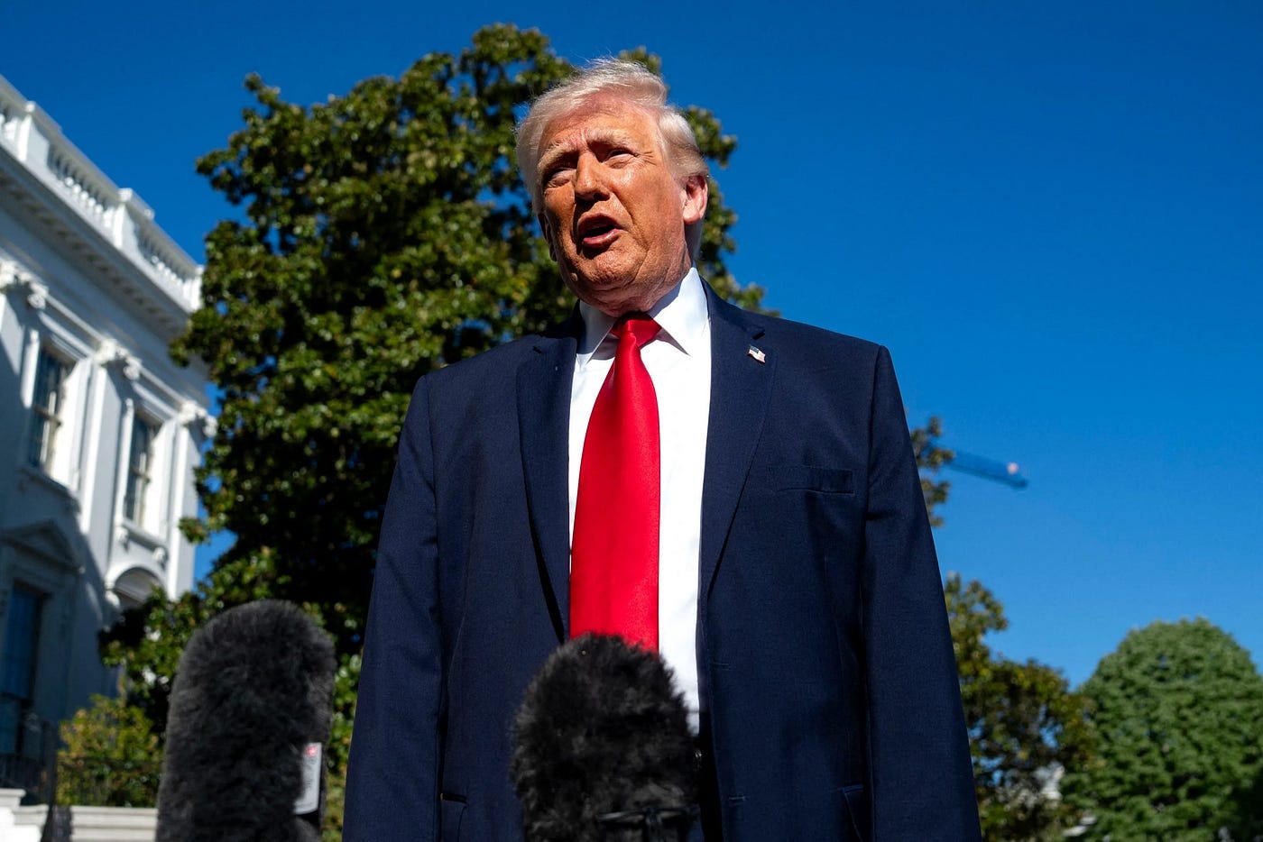 Trump impose un blocus naval au détroit d’Ormuz : tensions croissantes