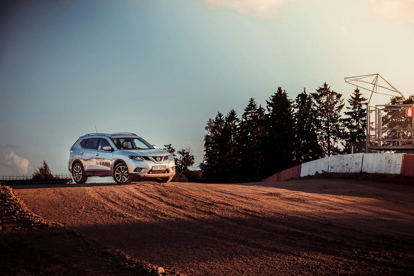 When it comes to purchasing a new car, it’s important to do your research and read reviews from…