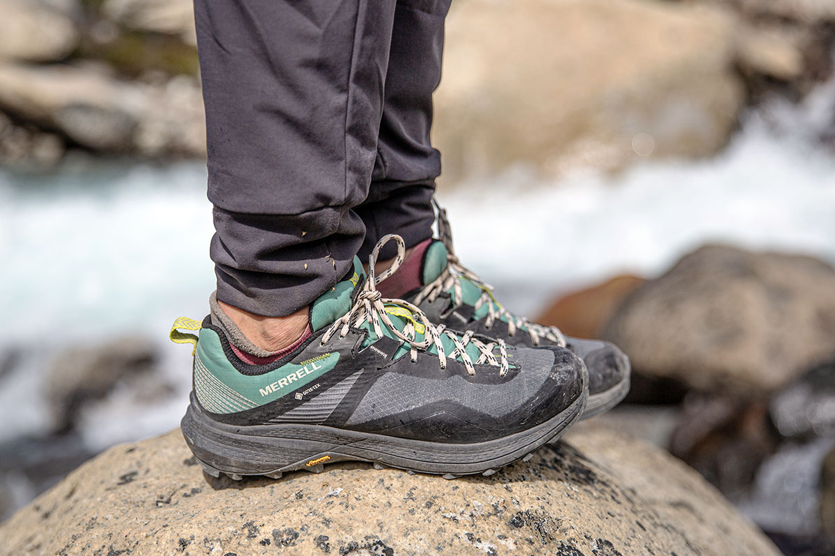 The Ultimate Showdown: Keen vs. Merrell Hiking Shoes | by Jaweria Saif |  Medium