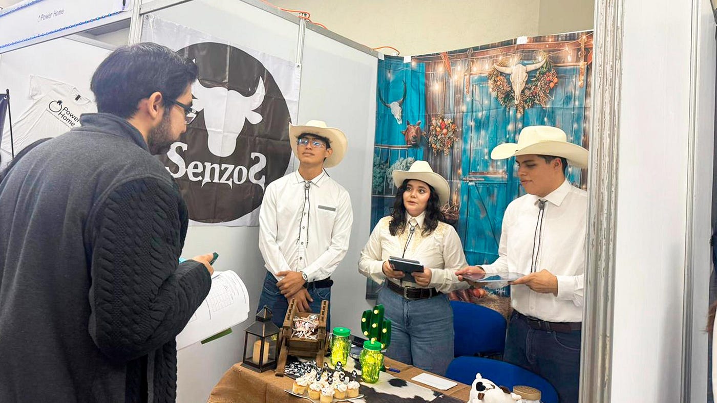 Innovación estudiantil de varias carreras avanza a nivel nacional
