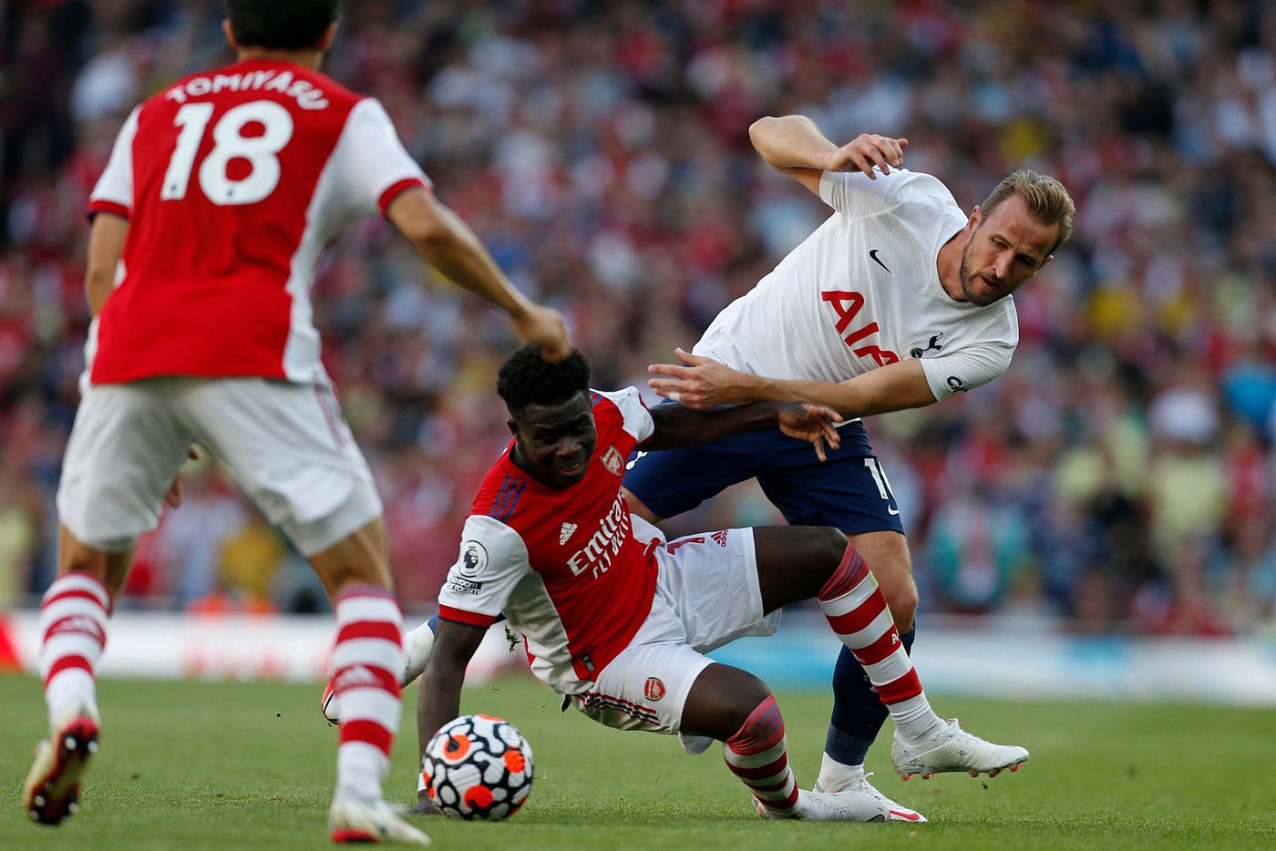 Saiba onde assistir e prováveis escalações de Tottenham x Leeds