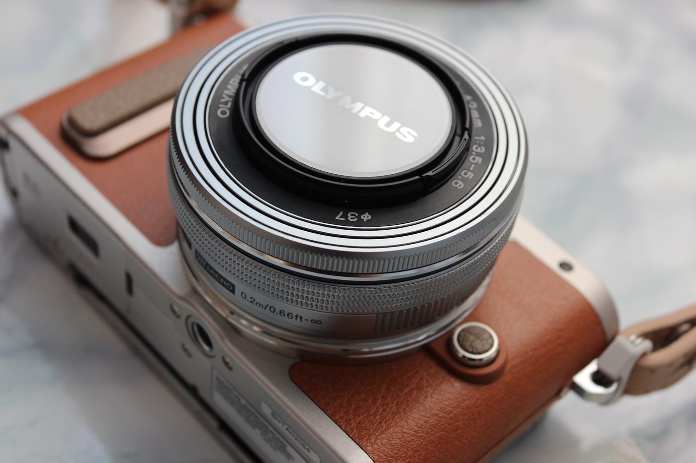 Olympus PEN E PL8 Review and sample images   by Le Ngo   Medium