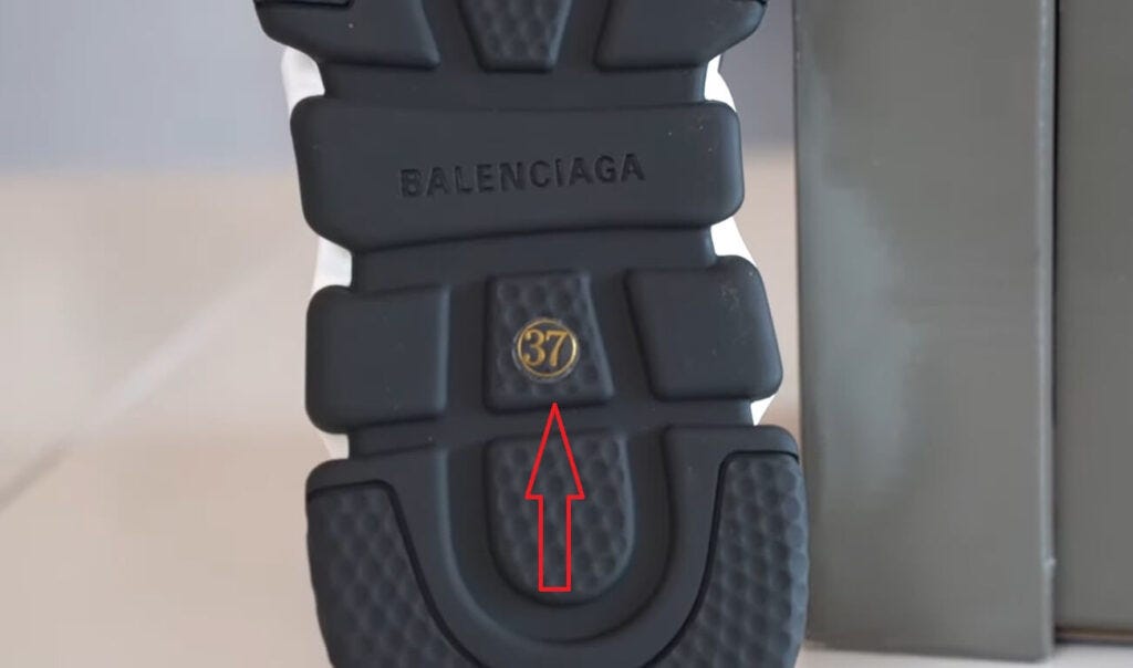 REAL VS FAKE Balenciaga Speed Trainers Shoes : Full Guide | by  Theluxurymagazine | Medium