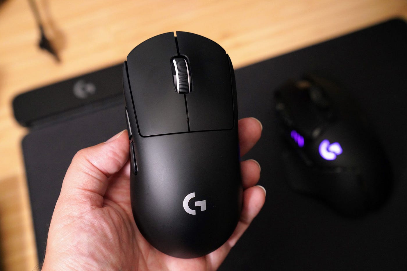 Logitech's G502 X gaming mice have USB-C and clicky optical switches - The  Verge
