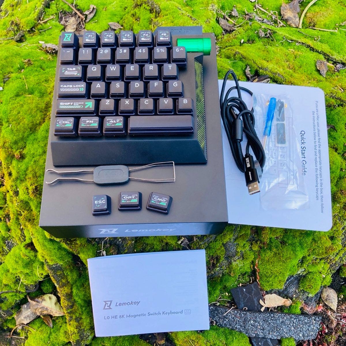 Lemokey L0HE — can half a keyboard do the trick? | by Damian