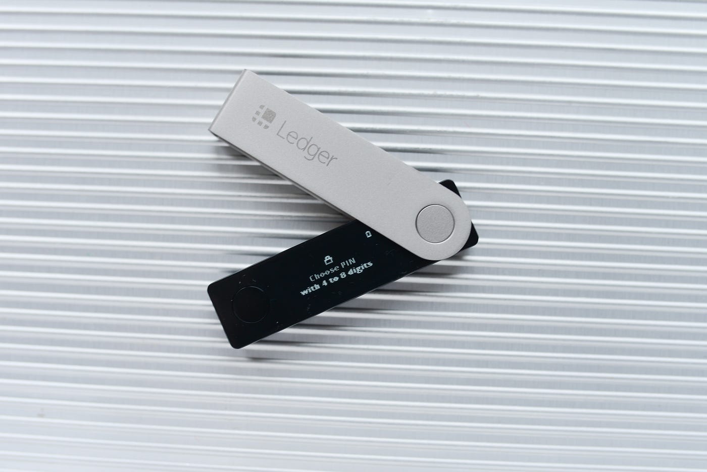 Hardware vs. Software Crypto Wallets: Which Is the Right Choice? | Geek  Culture