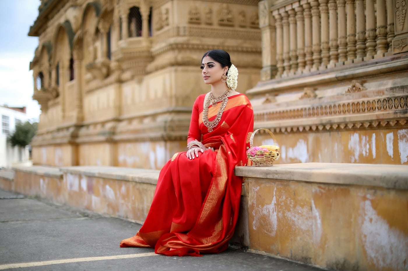sari hindu dress Maroon Indian Saree with Embroidered Border, Unstitched Blouse Hindu Saree Dress For Girls