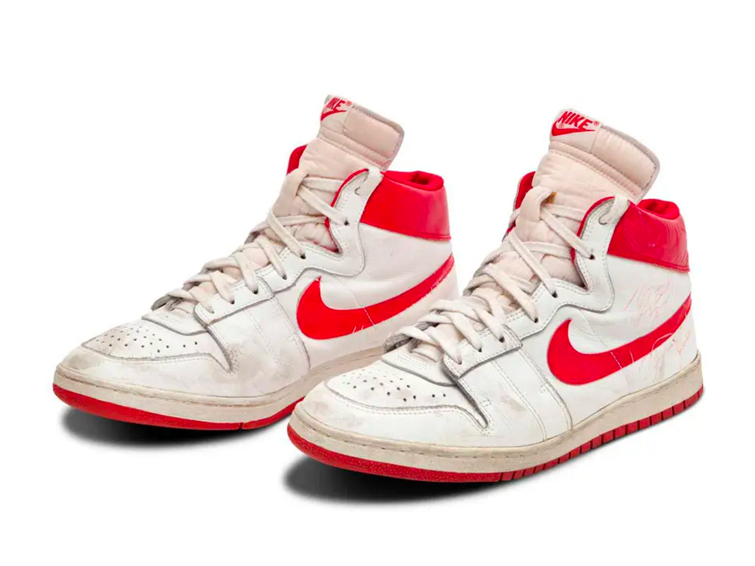 Betting on a Legend - The Story of Nike's Air Jordan Shoe - Young Investors  Society