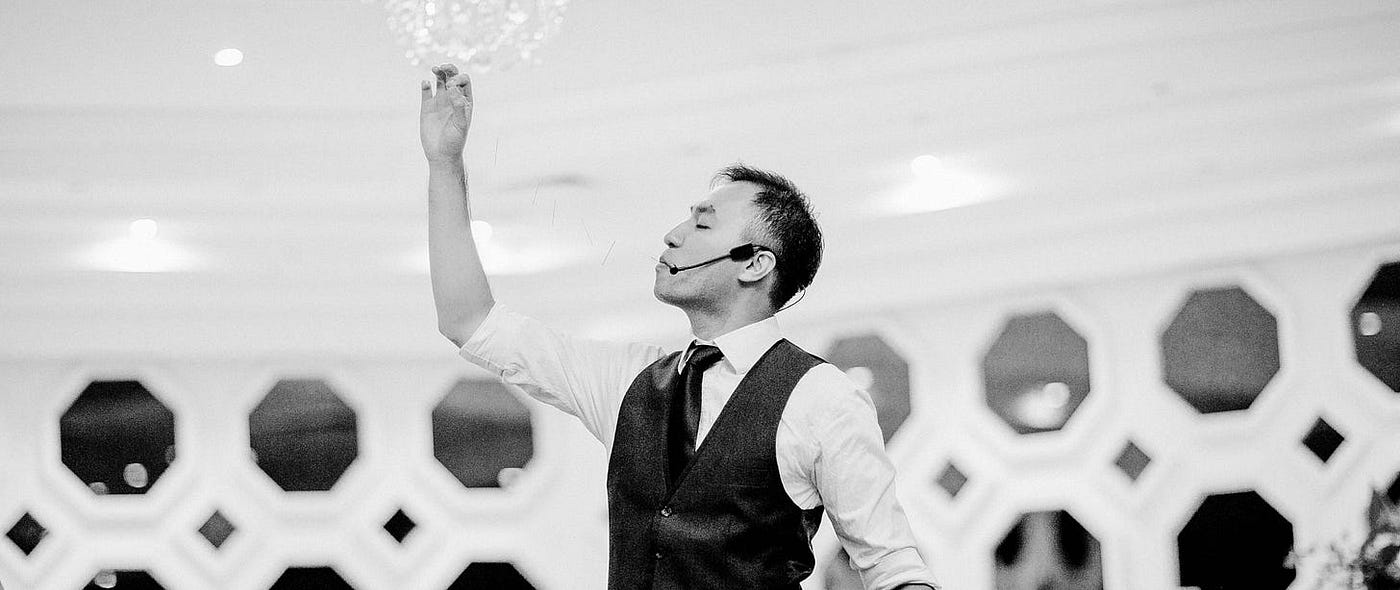 5 Things I Learned Going From Close Up Magic To Stage | by David Ung |  Medium