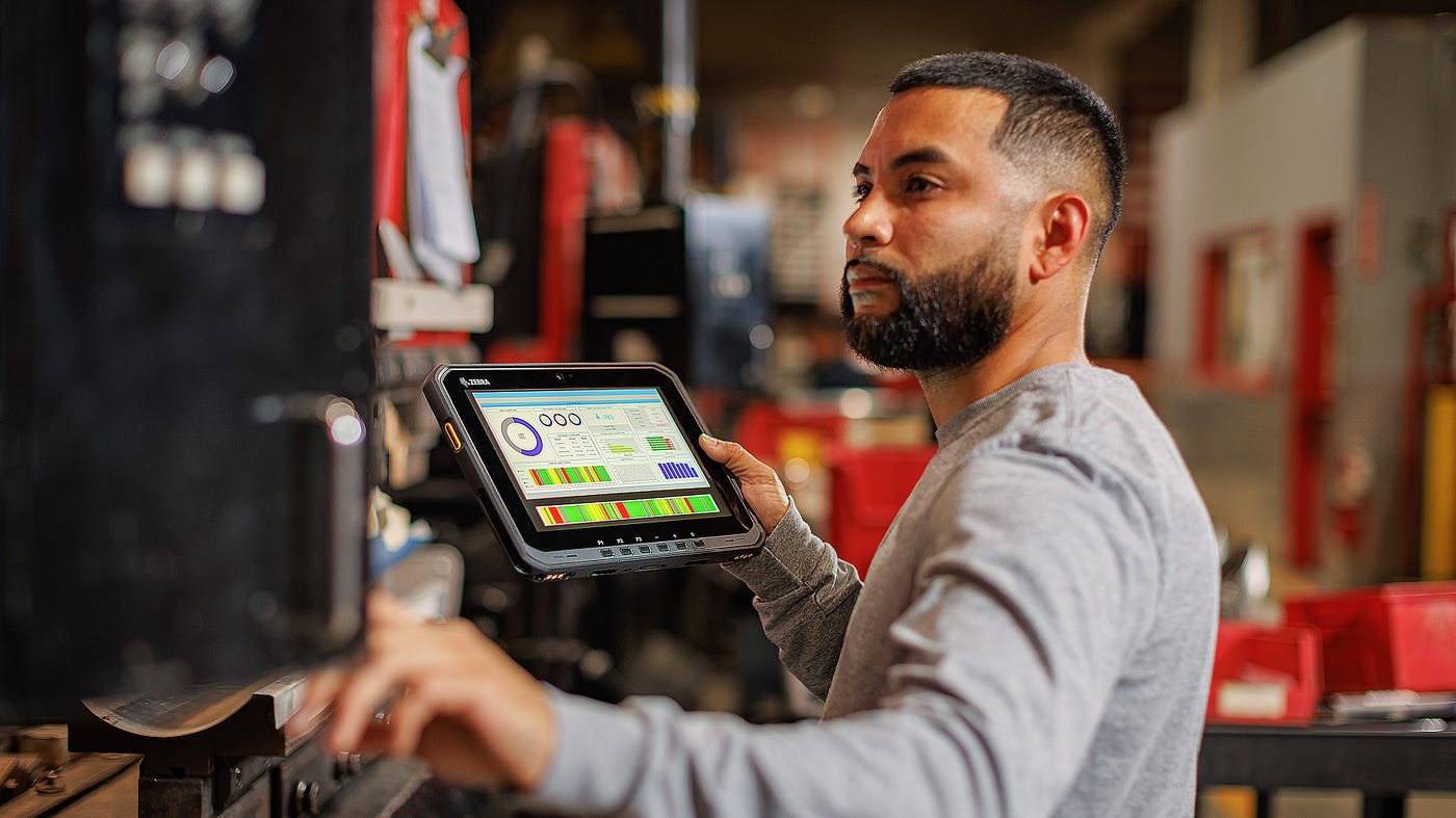 Device Management Tips for Construction, Manufacturing, and Field Teams