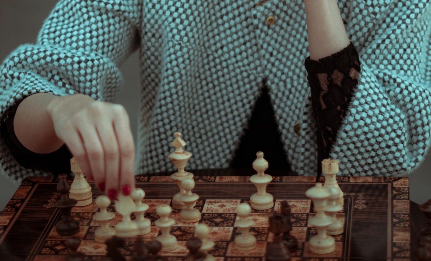 O Gambito da Rainha e o aumento de trapaças no xadrez online — é hora de um  novo movimento, by Cartesi Brasil