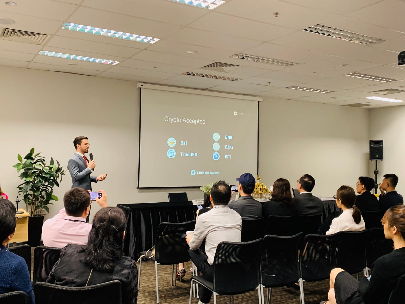 Top Blockchain Projects gather together with SK Jewellery, the largest  Jewellery chain in Singapore, to push for mass adoption of cryptocurrency |  by Bizkey | Bizkey Official | Medium