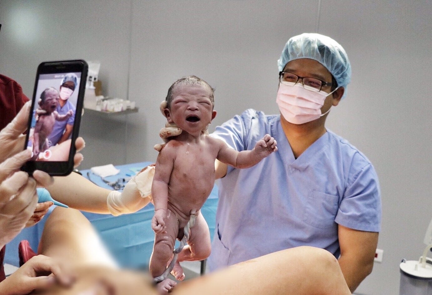媽媽與寶寶舒適的生產空間-禾馨民權婦幼診所. 溫柔不懼怕的生產經驗| by Linling Wu | Medium