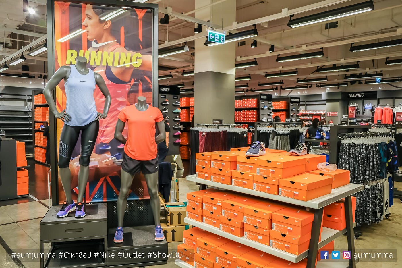 ถูกจนป้าต้องตามมาตำ! NIKE Factory Store ที่ ShowDC  ช้อปหลักร้อย..ได้ของหลักพัน!!! | by Aumjumma & The Gang | Aumjumma