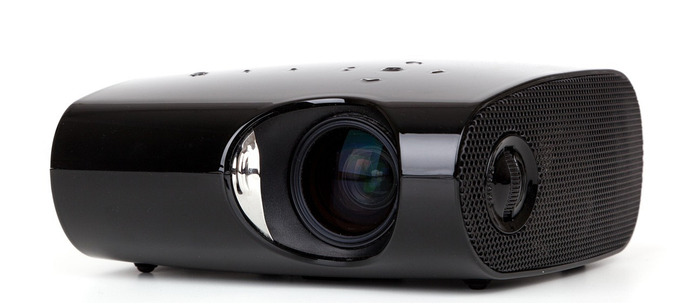 Mini Projector vs Portable Projector: The Buying Difference Most People Miss