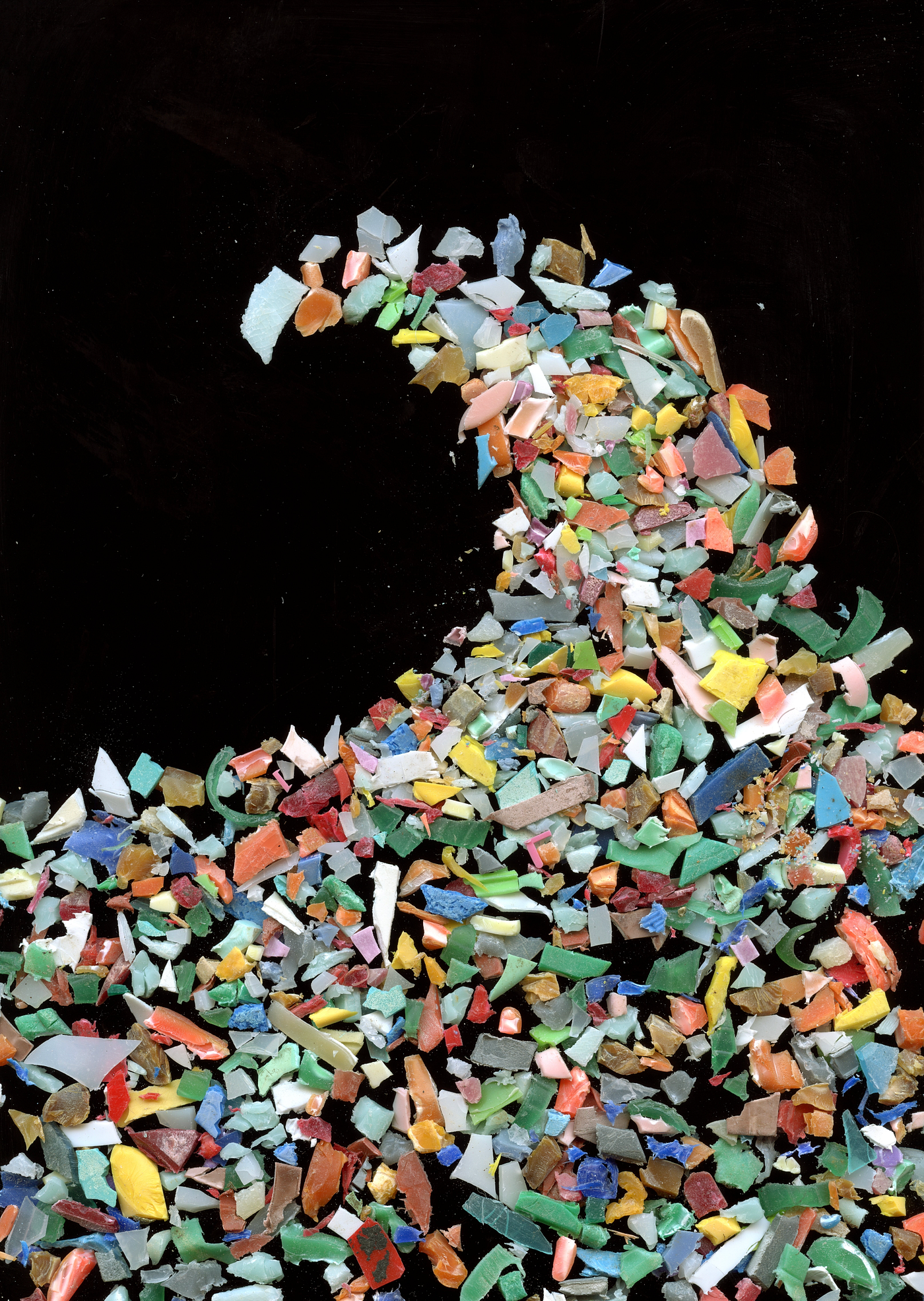 Vi er avhengige av plast, og det haster med et bedre alternativ.