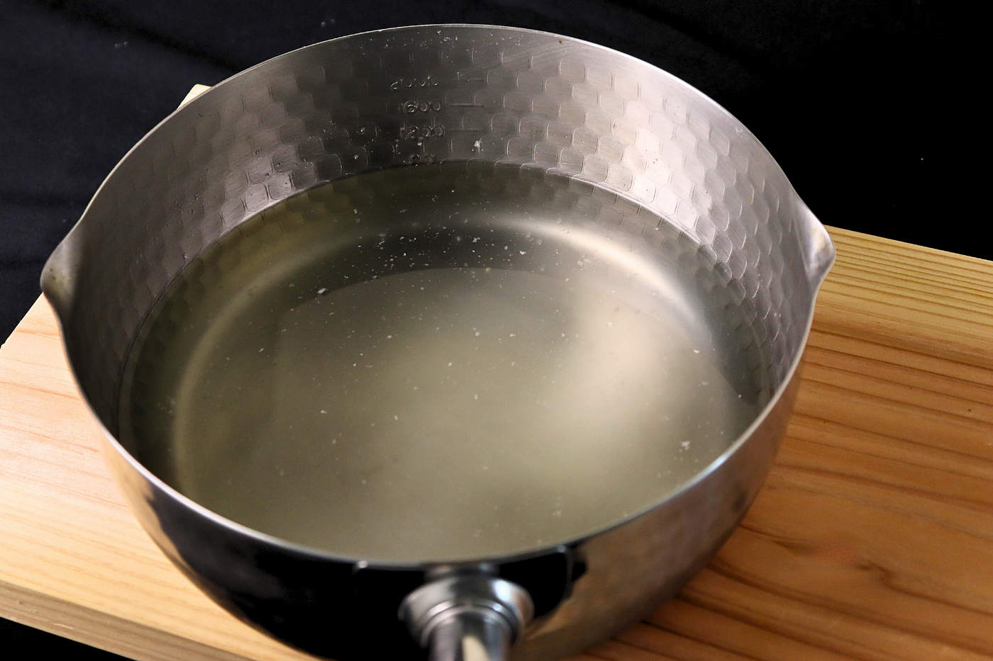 When using powdered chicken stock, dissolve 2 teaspoons in 800 milliliters of hot water.