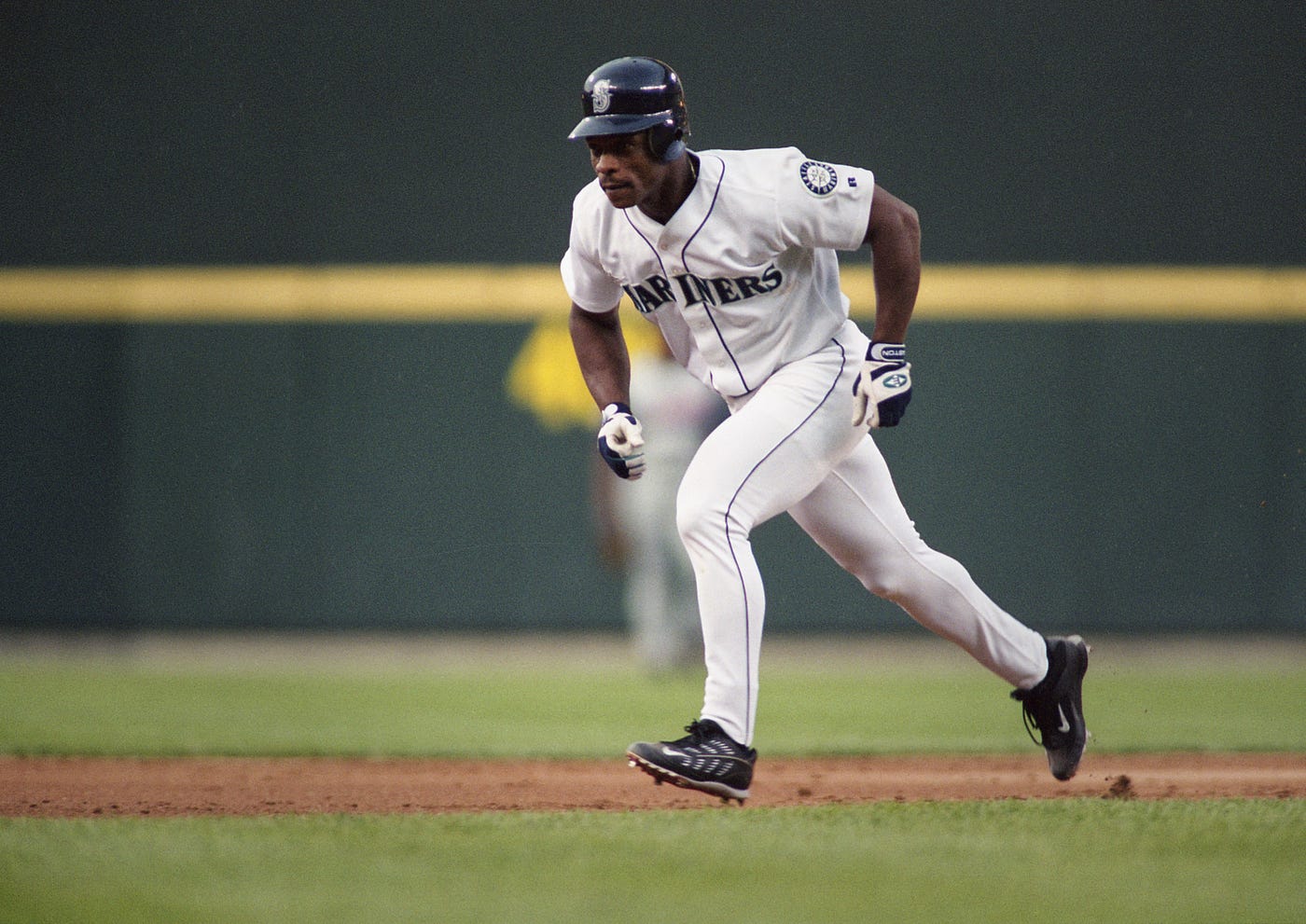 Classic Mariners Games: Rickey Henderson's Mariners Debut, by Mariners PR