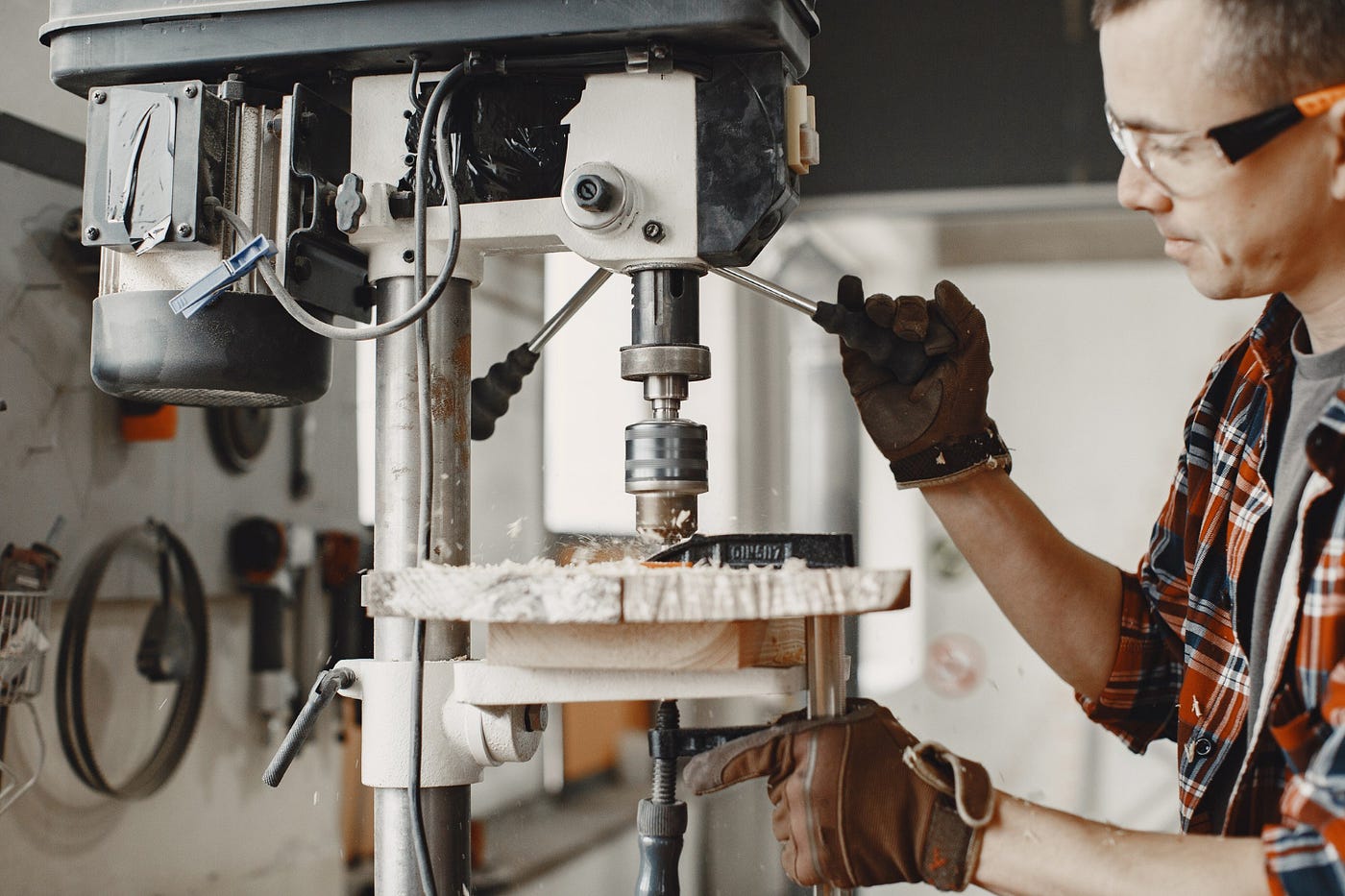 Essential Metalworking Cutting Tools Every CNC Workshop Needs