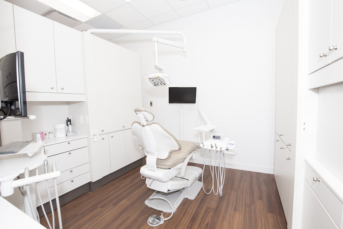 Cosmetic Dentistry in Abbotsford — Transform Your Smile | by Townline Dental | Dec, 2024 | Medium
