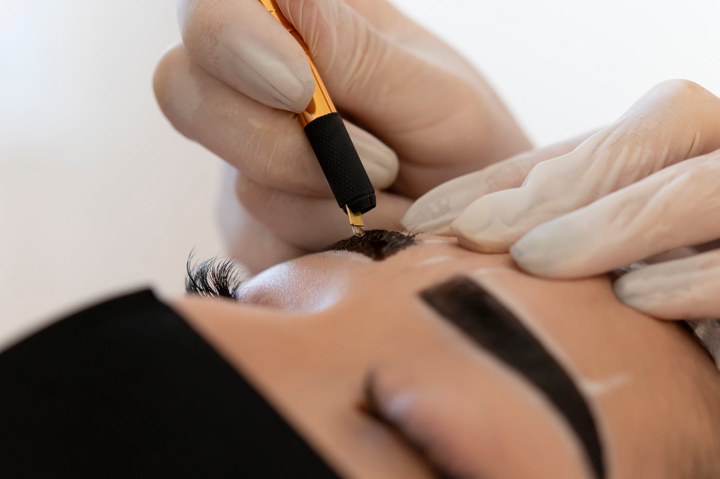 Henna Descomplicada: O Segredo da Cor Perfeita para Cada Tom de Pele (Domine a Arte e Eleve Seus…