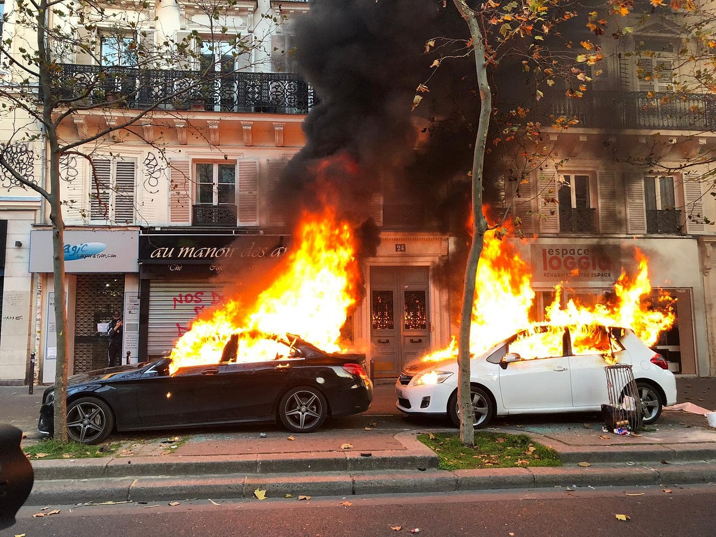 Des débordements ont eu lieu place de la Bastille ©Victor Mauriat