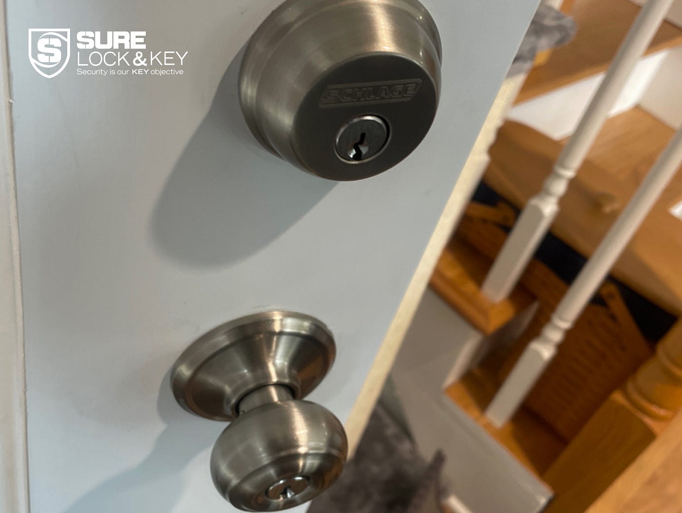 How to Fix a Jammed Deadbolt: Simple Solutions and When to Call a Locksmith