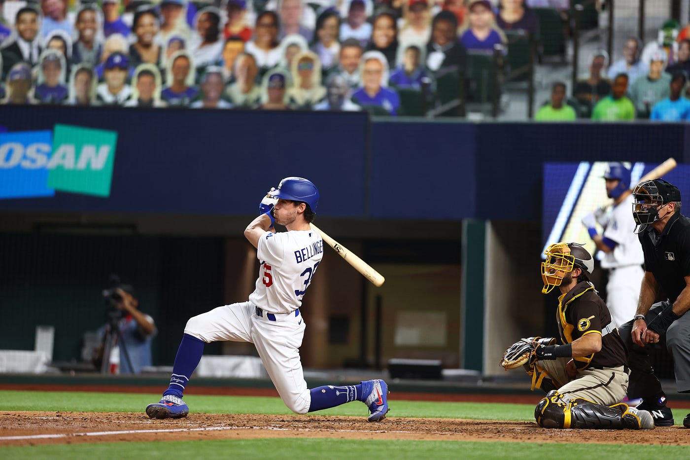 Bellinger hits 2 HRs, leading Kershaw, Dodgers over Padres