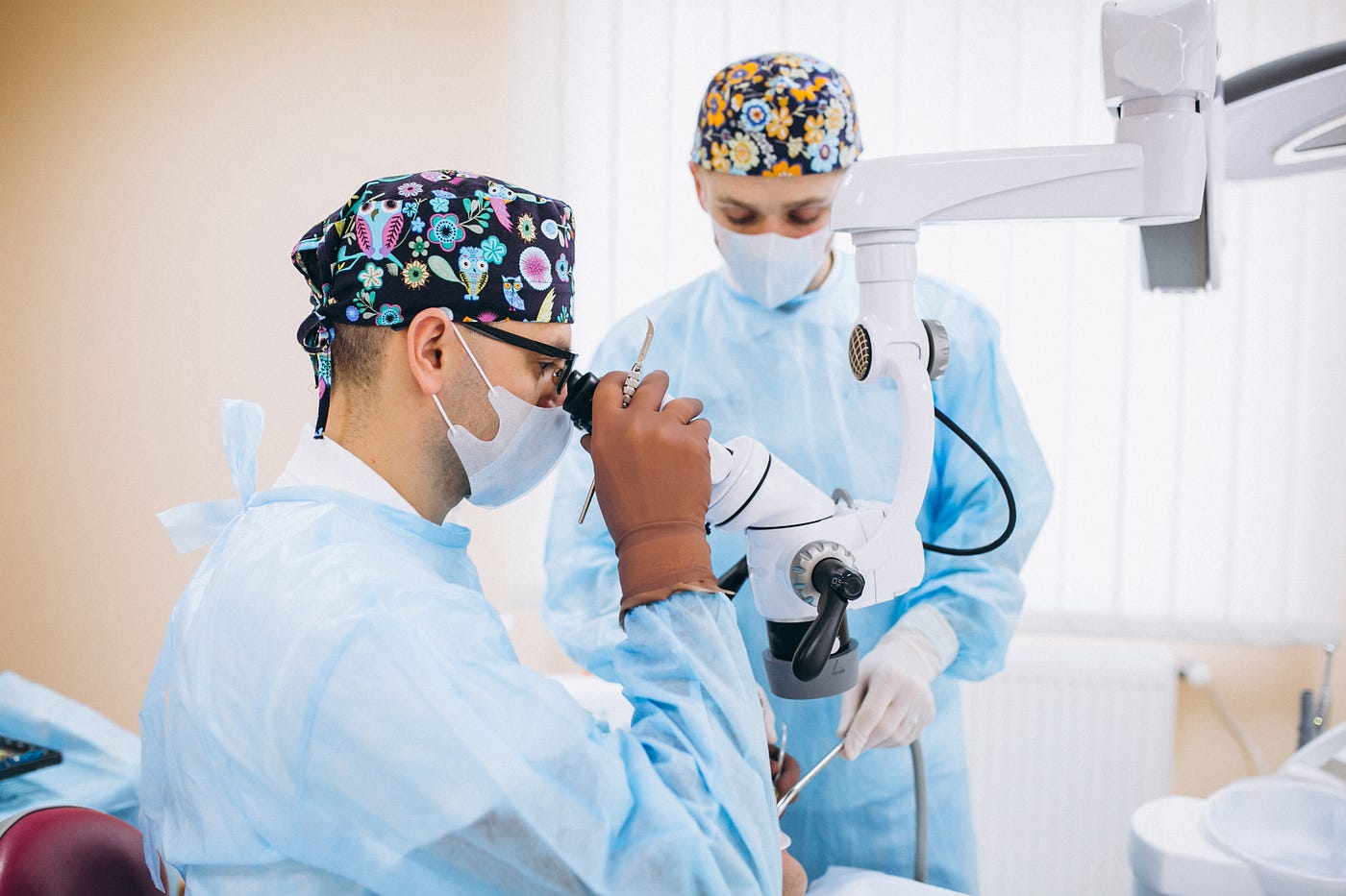 Surgical Microscopes: Enhancing Precision in Modern Medical Procedures