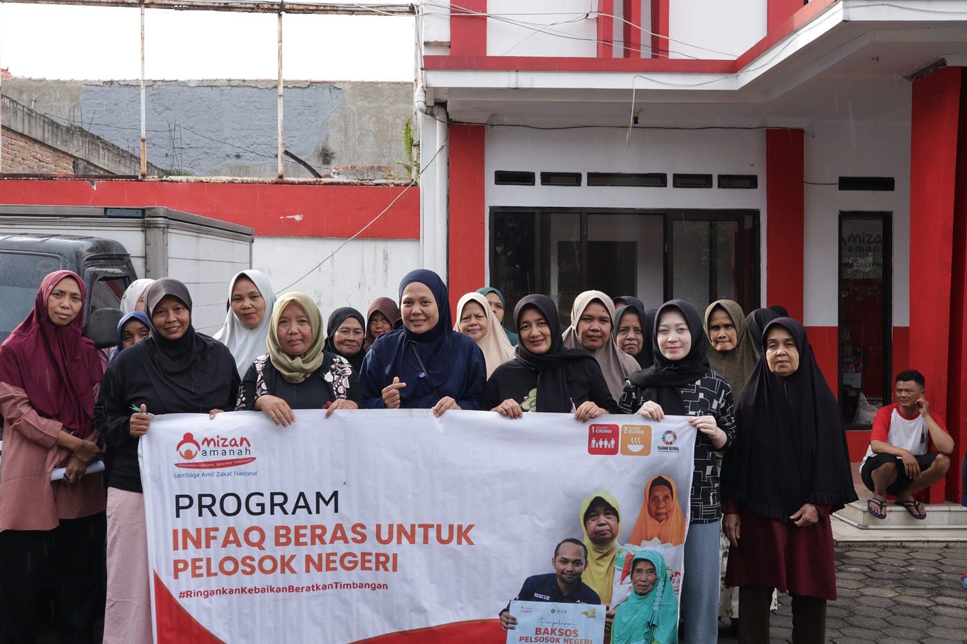 Penyaluran Infaq Beras dari Sahabat Dermawan di Asrama Mizan Amanah Pojok