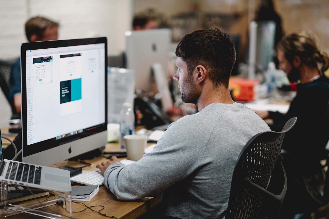 Bypassing Developers and Creating No-Code Marketing Tools with Saksham Sharda, Creative Director…
