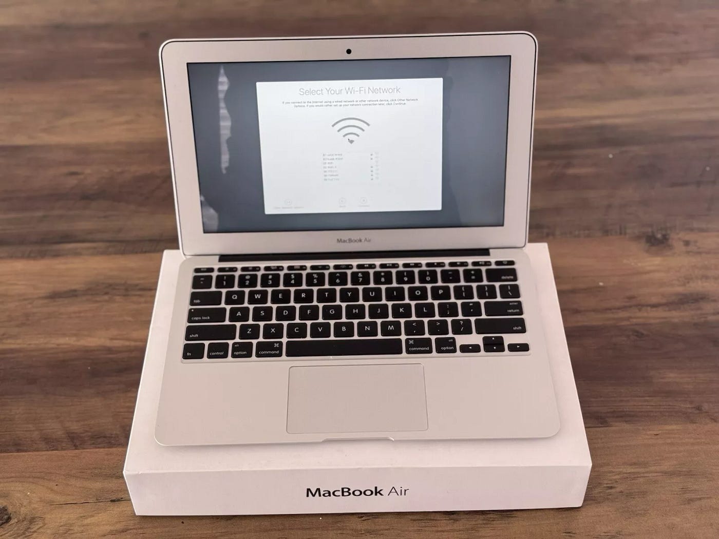 MacBook Air 11 インチ シルバー Catalina 2013 Apple MacBook Air 11-inch (Mid 2013) Review | PCMag