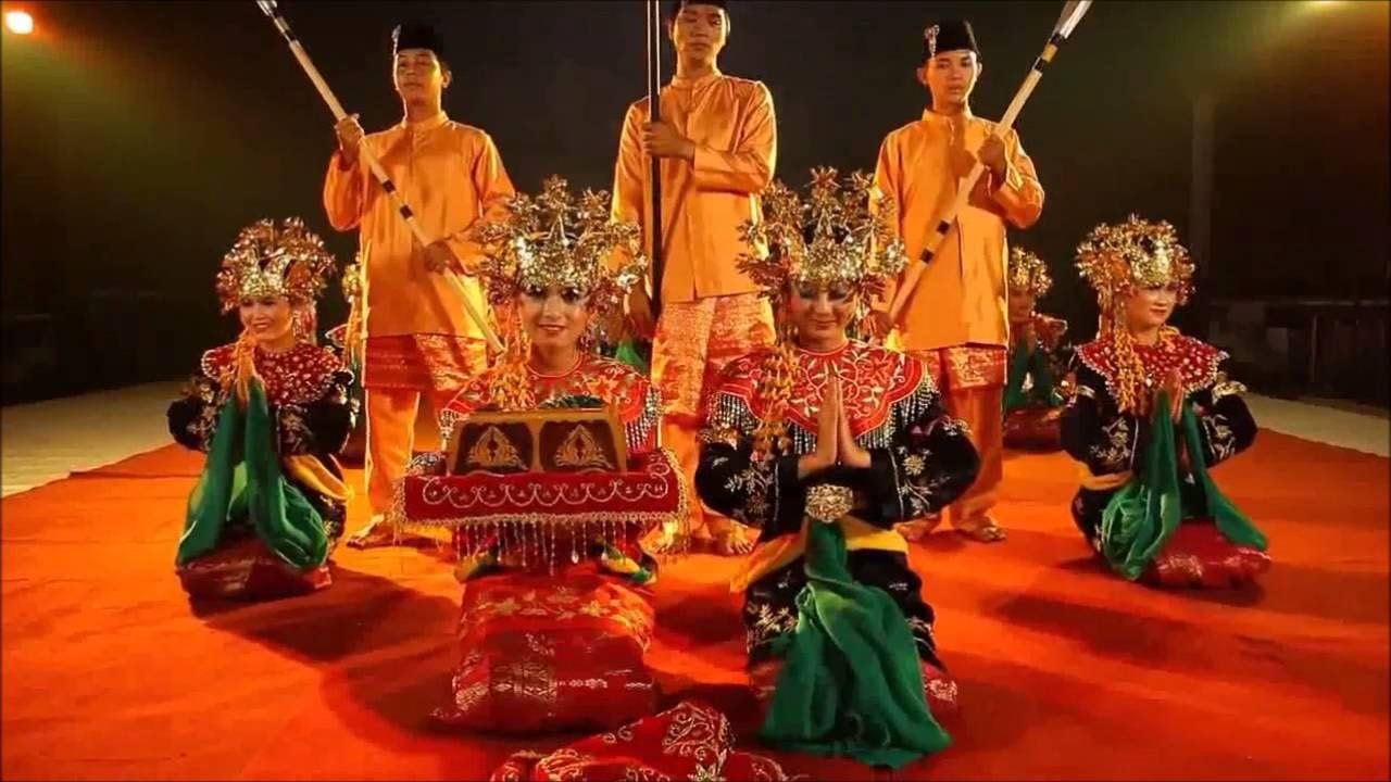 Sekapur Sirih” — a Cordial Reception | by Pris M | Medium