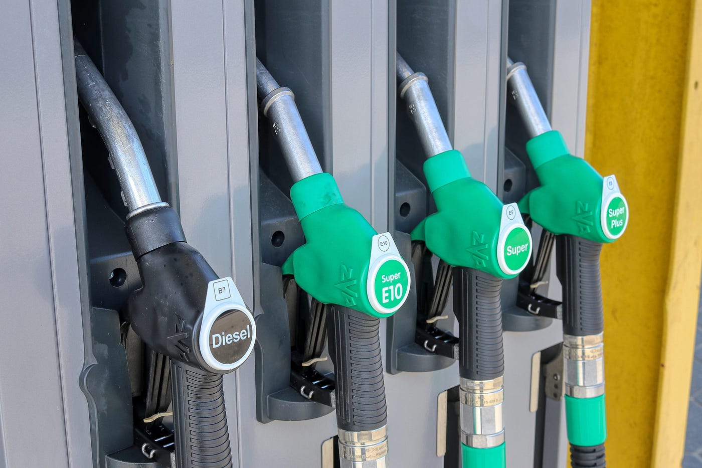 https://blog.bisatel.com/prix-carburant-optimiser-sa-flotte-avec-liot-et-lesim/
