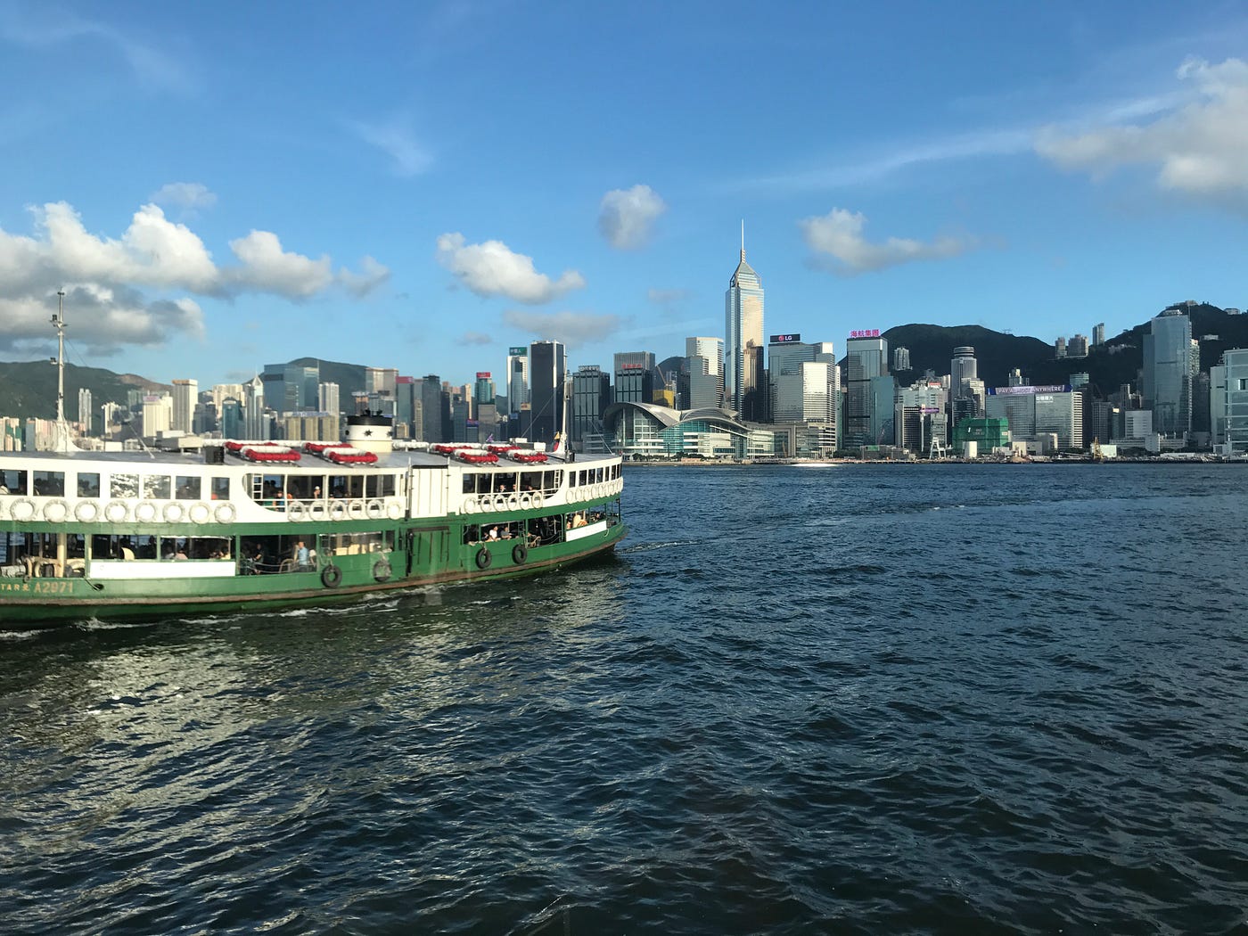 2016 香港 FinTech 回顧 — 擺脫舊經濟枷鎖