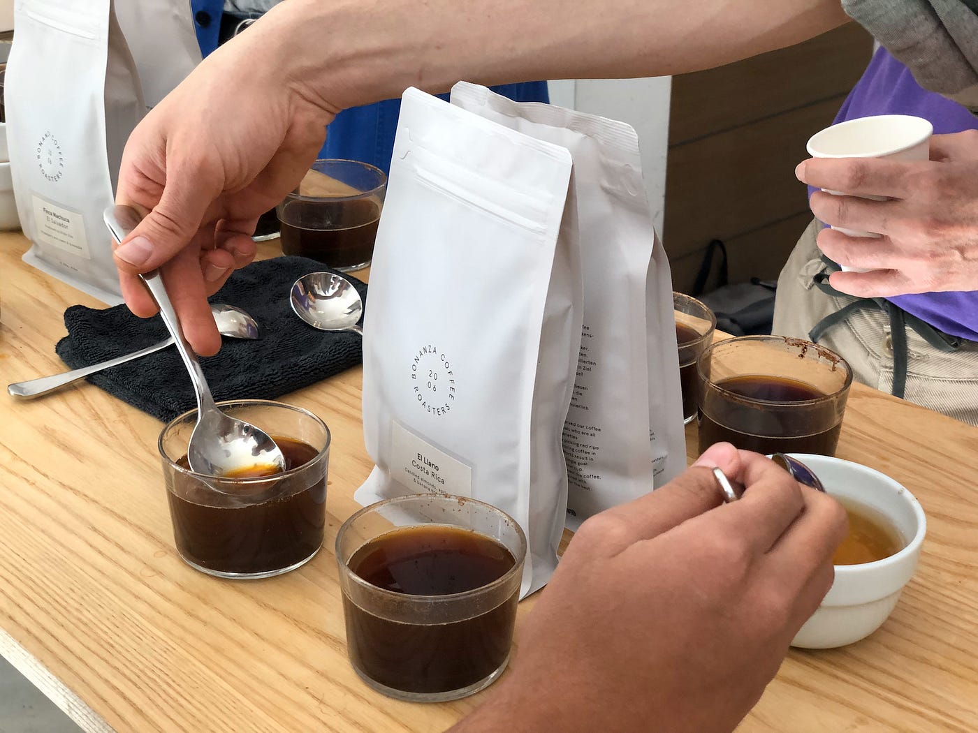 What is V60 and How to Make Drip Coffee? - Blog Coffeedesk.pl