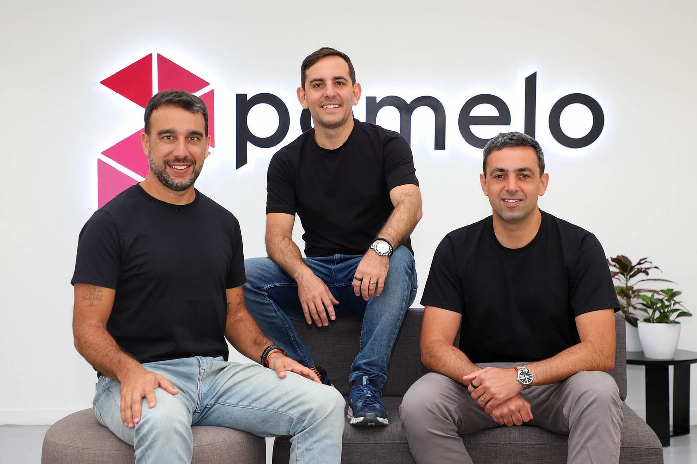 Los fundadores de Pomelo