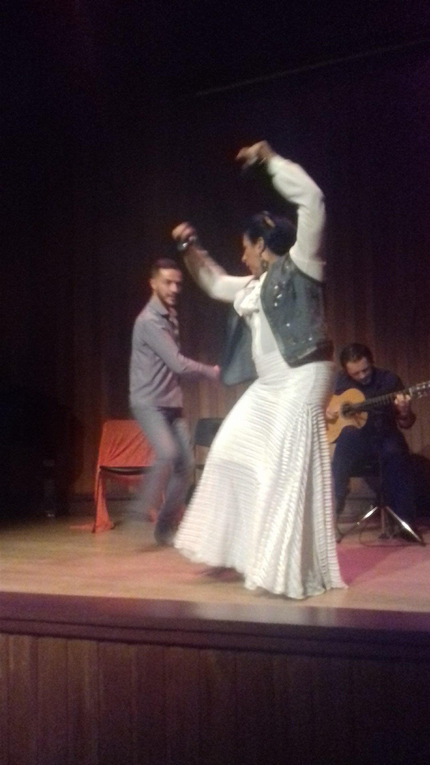 No te quites, no te quites
no te quites de bailar