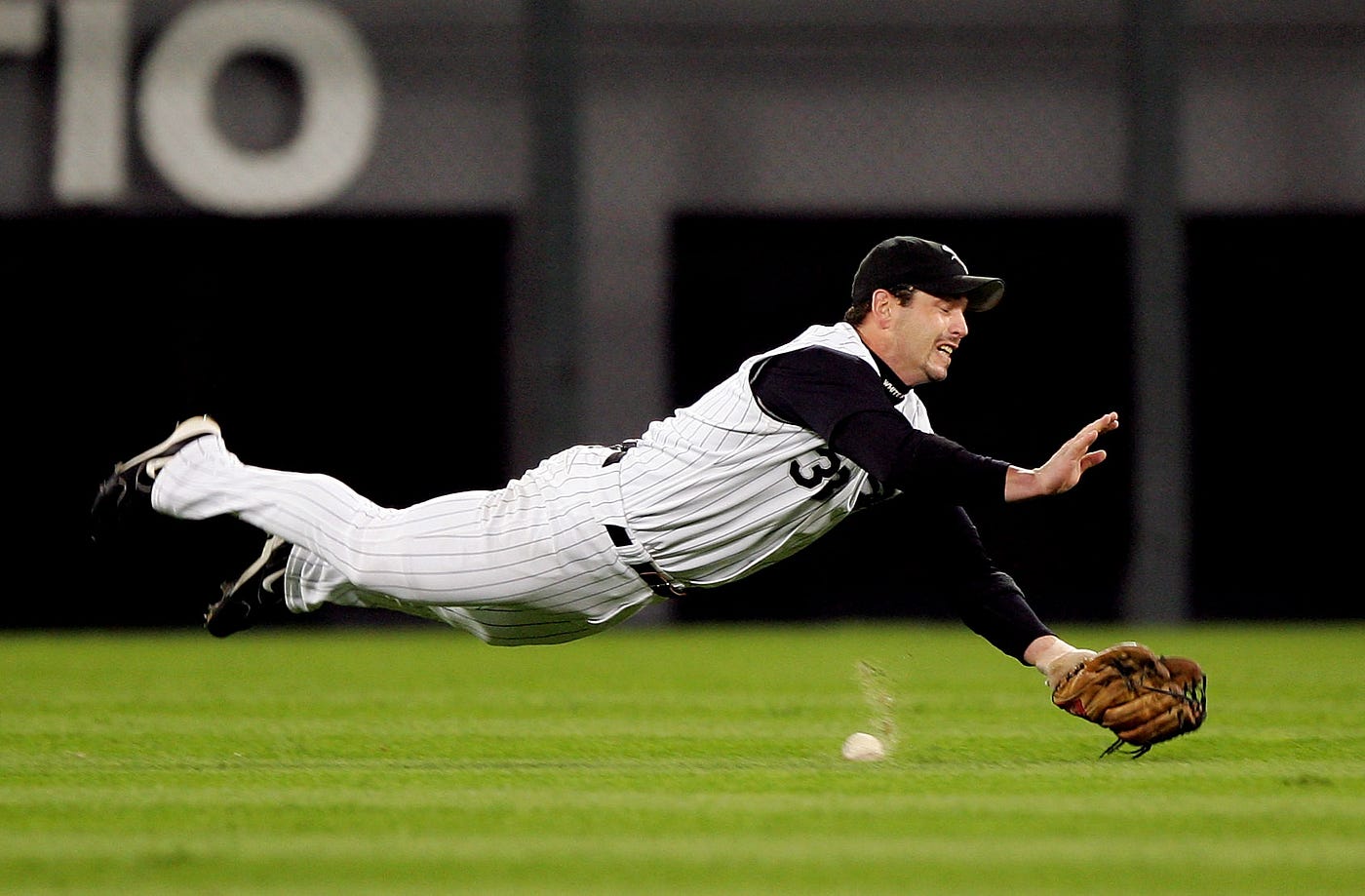 Aaron Rowand represents a possible future for White Sox broadcast booth -  South Side Sox