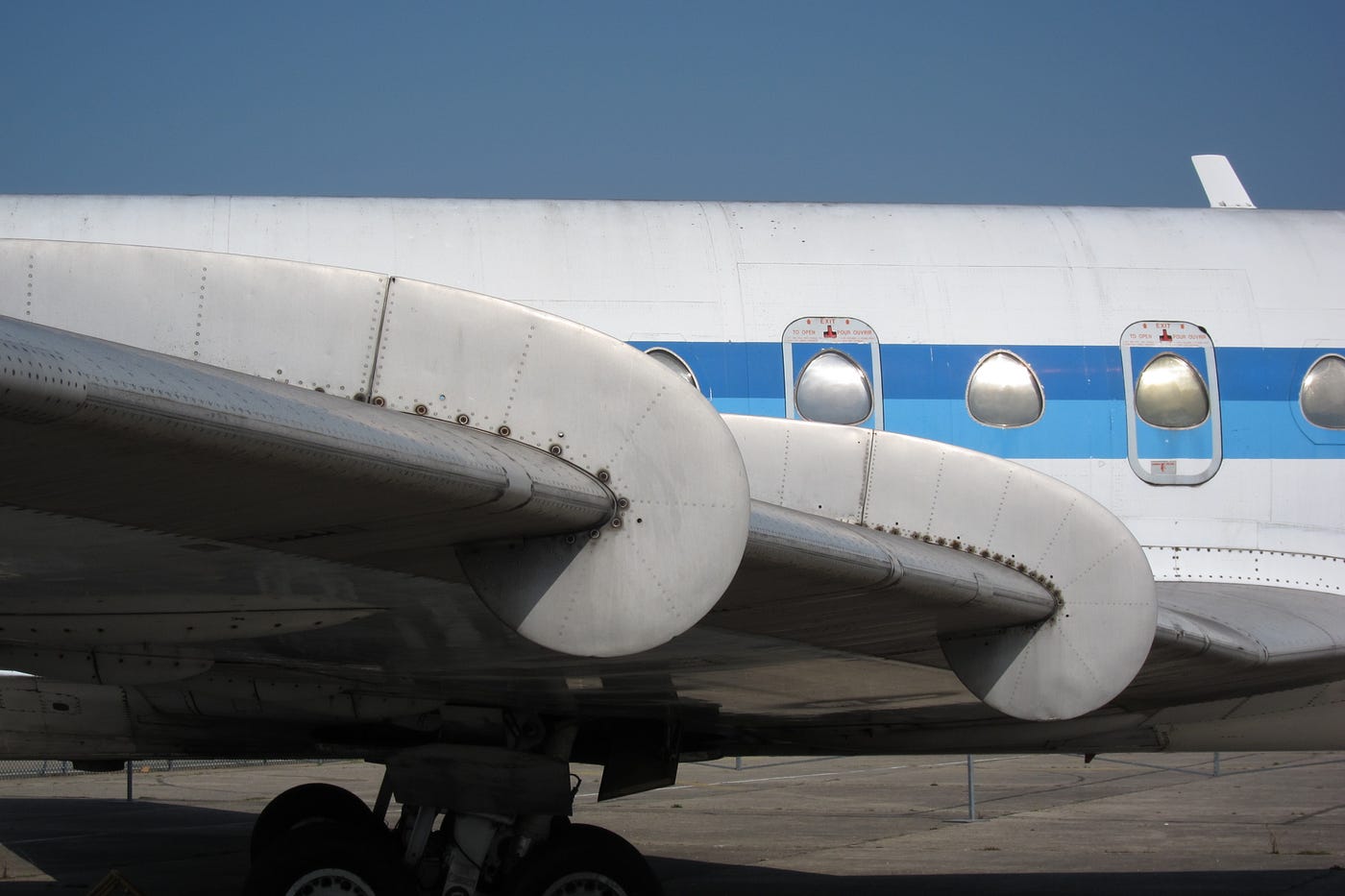 SIKU PLASTIC F1b FLUGZEUG - SUD AVIATION CARAVELLE SAS - 1