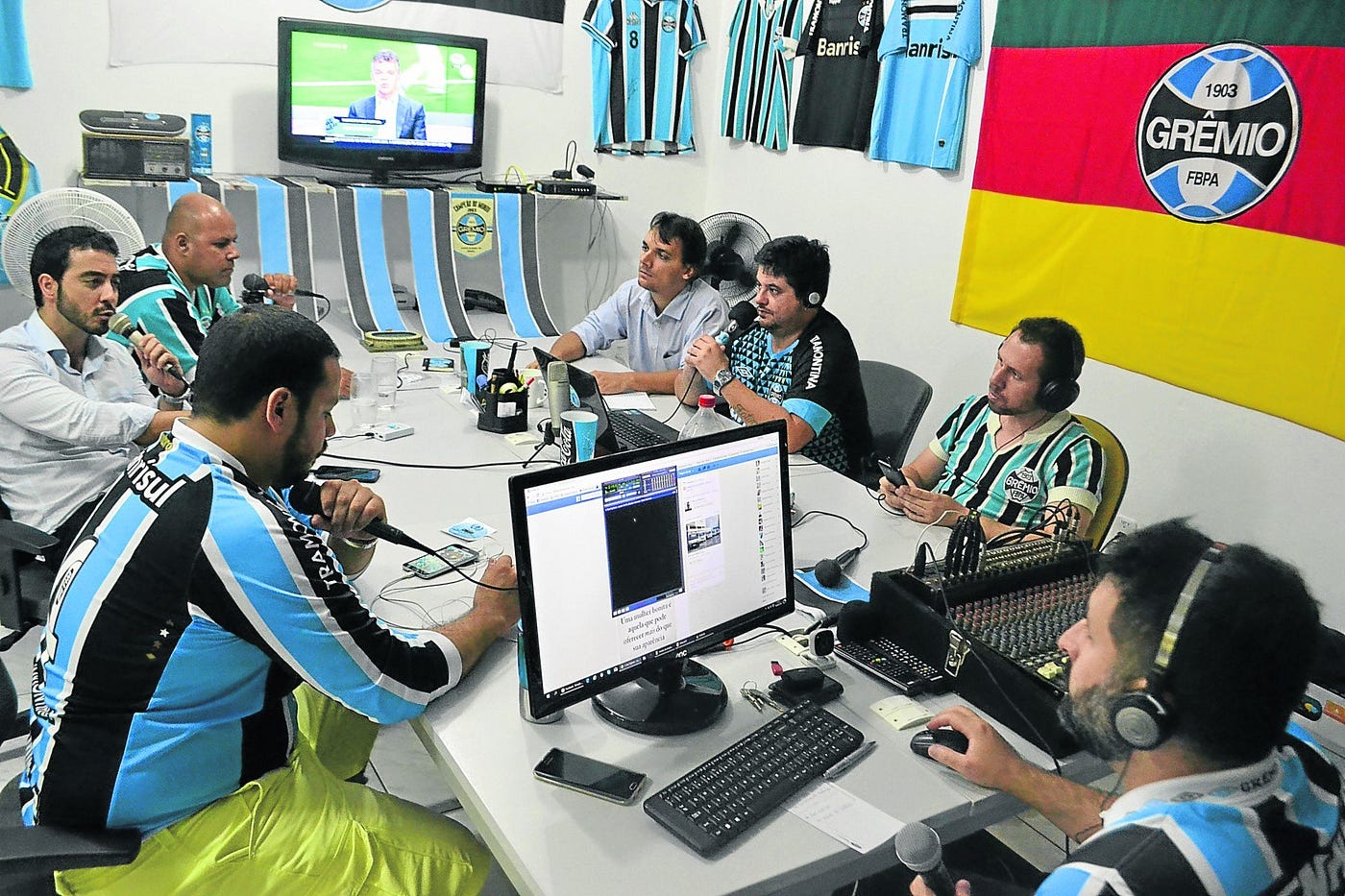 Rádio Grenal - O Futebol Alegria do Povo está no ar! Tudo