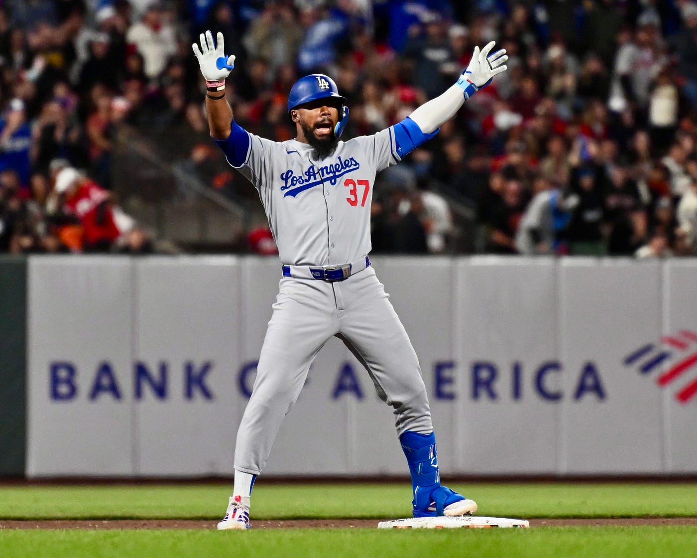 Teoscar Hernández's recent resurgence ignites Dodger offense | by