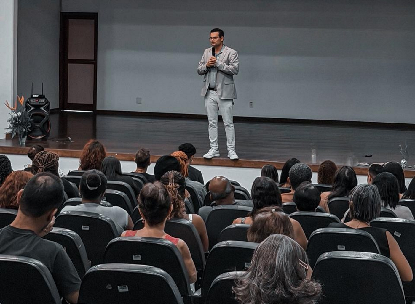 Por que tantas pessoas estão emocionalmente esgotadas sem perceber