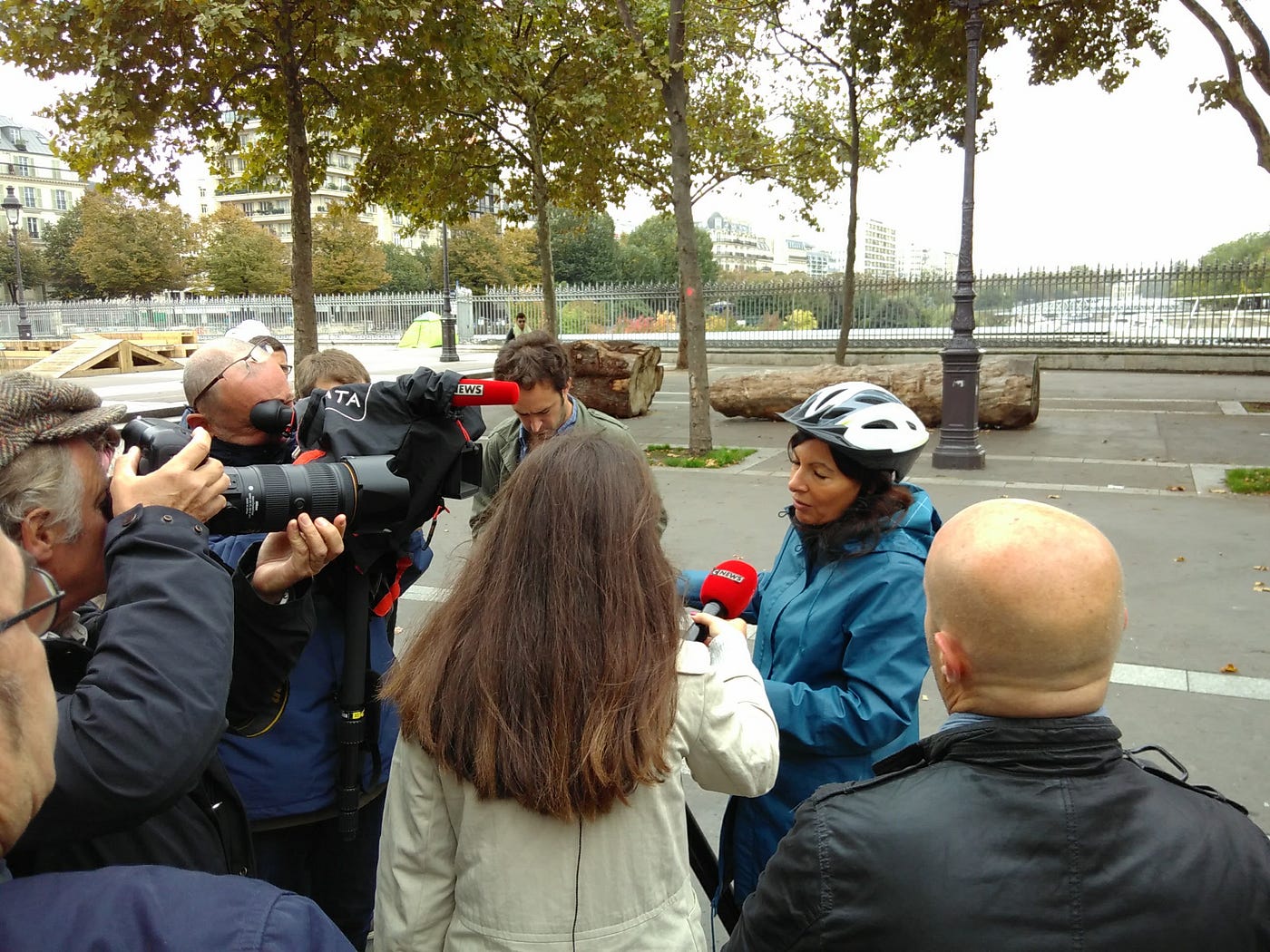 As close as I got to Mayor Anne Hidalgo! Pic by me
