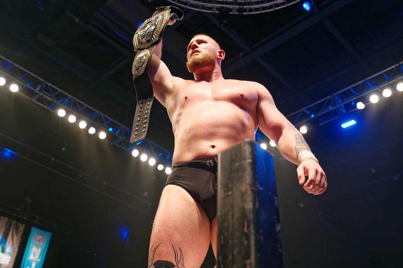 Kidd survives gold Rush to retain
