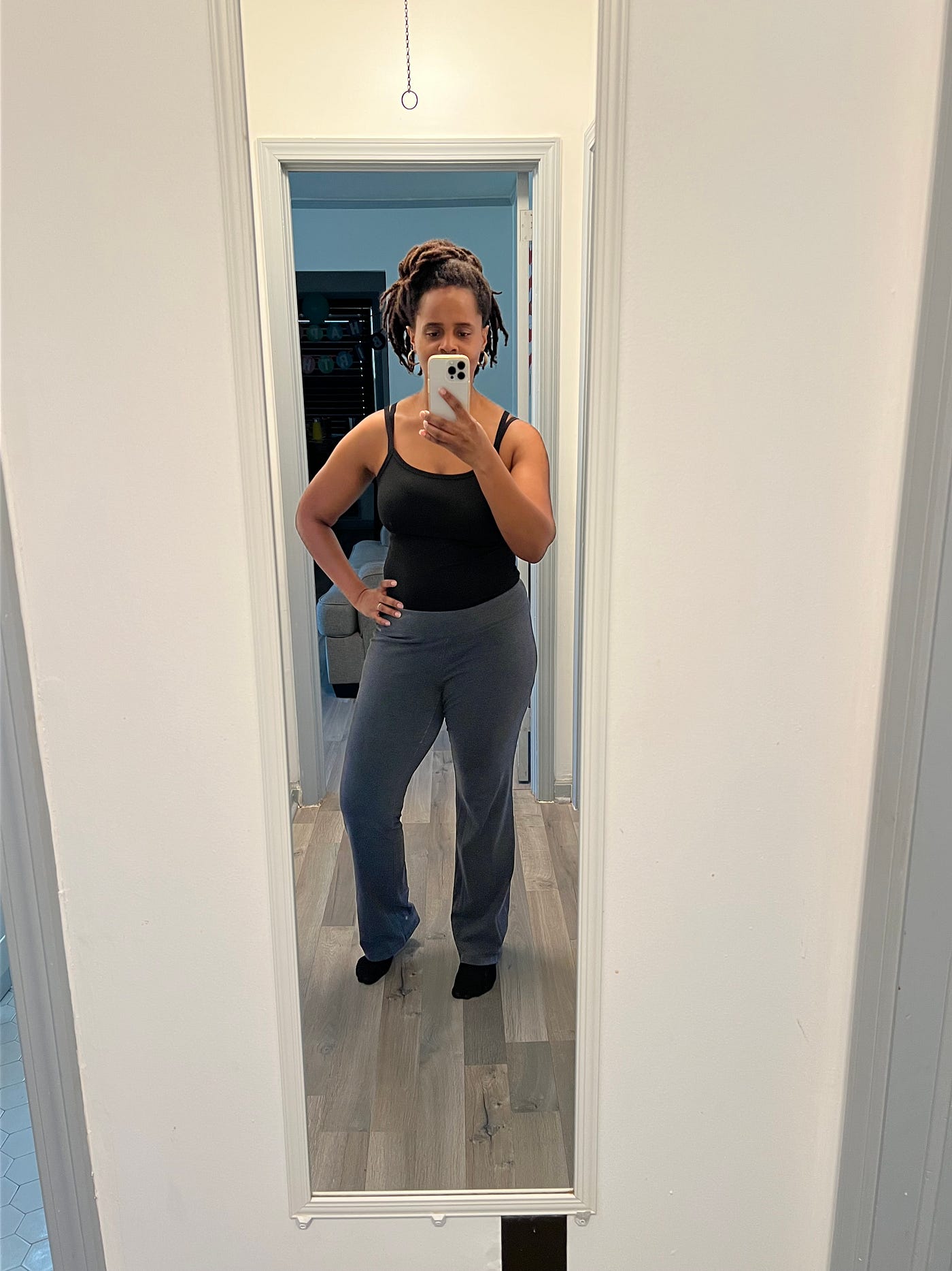 Embracing Mom Chic: Discovering My Body Type to Elevate My Style