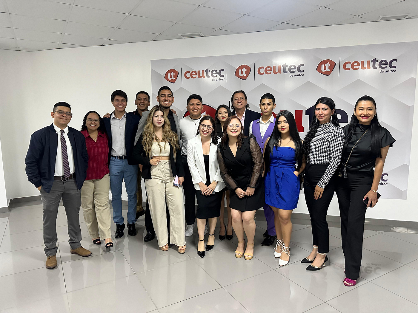Lectores hondureños perciben más calidad en noticias redactadas con IA, aunque los medios deben ser…